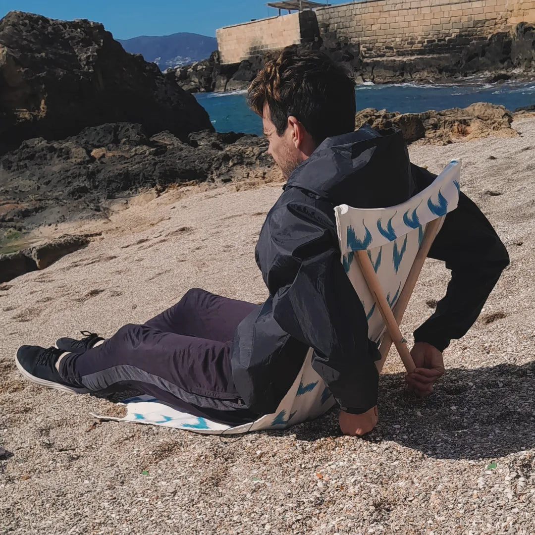 Tumbona con tela ikat artesanal de Palma de Mallorca -